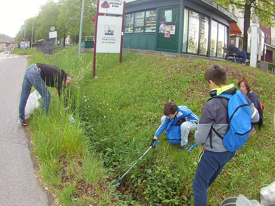 A caccia di rifiuti, il 2 aprile la “Giornata del Verde Pulito”