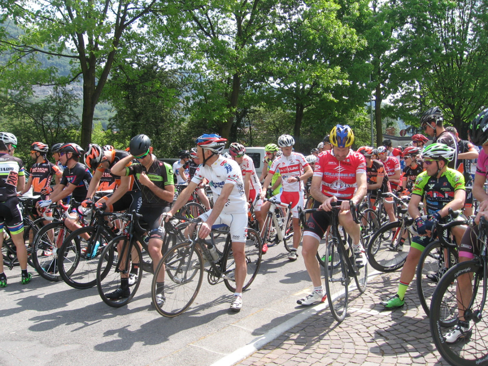 Ciclismo, il Memorial Giuseppe Birolini “Toma” compie dieci anni e assegna i titoli regionali della Montagna