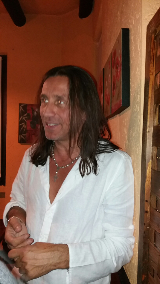 Il 15 dicembre incontro con il cantautore Giuseppe Povia