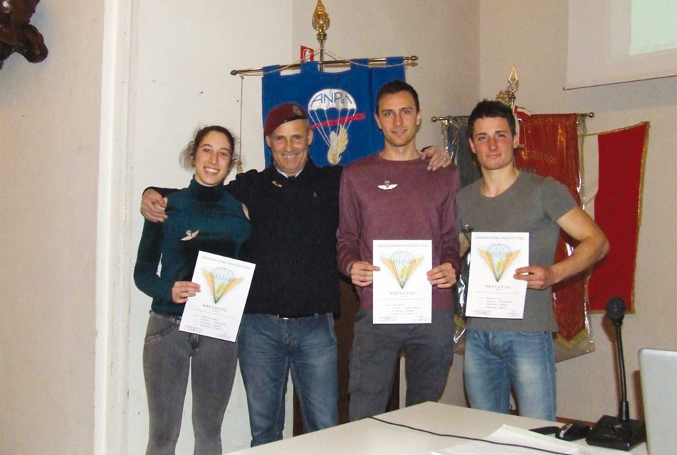 Il 16 febbraio prende il via il 7° corso di paracadutismo