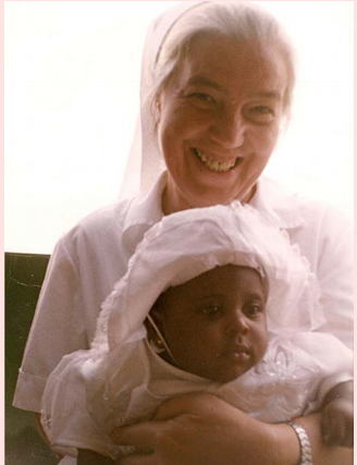 La comunità in sostegno di Suor Fausta