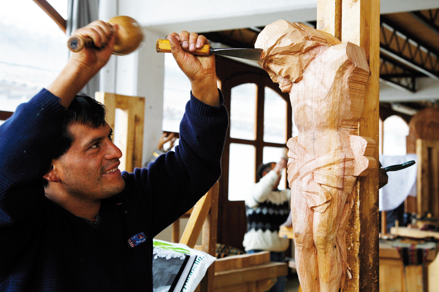 Artigianato e solidarietà: fino al 19 maggio la “mostra-mercato” di “Operazione Mato Grosso”