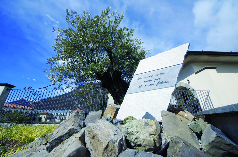 Una stele per ricordare le vittime cenesi da Covid-19