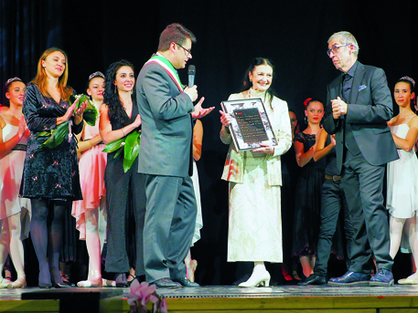 Albino ricorda Carla Fracci, ospite nel 2017 a “Sì, danza”