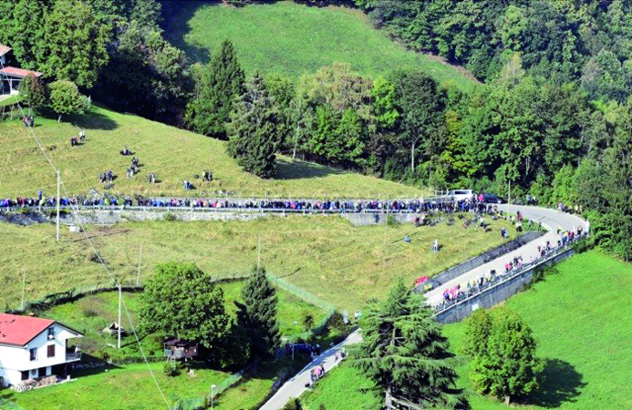 Un ciclismo dal cuore “popolare” sulla salita di Ganda