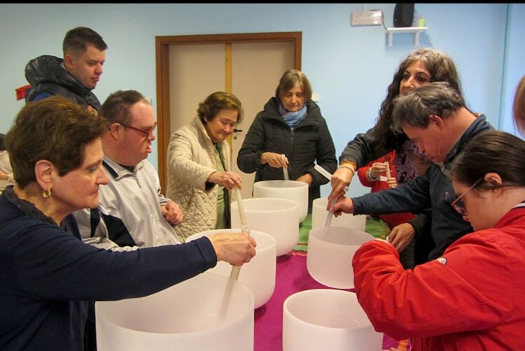 Corso di crystal bowls con il “Gruppo Noialtri”