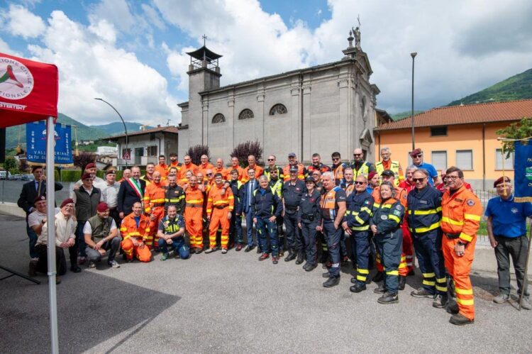La comunità festeggia i 50 anni della Protezione Civile