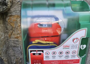 Un defibrillatore al santuario di San Patrizio
